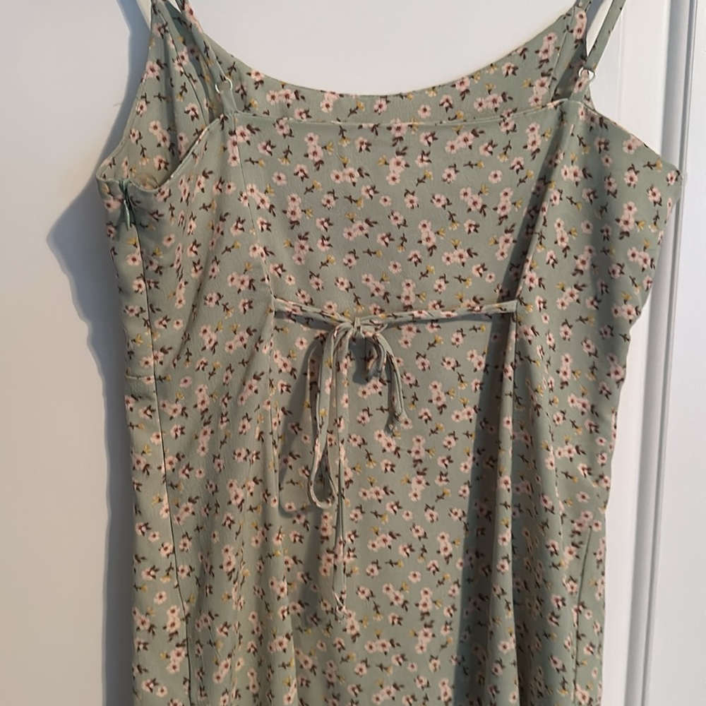 Altar’d State beautiful green floral long dress - Picture 5 of 8